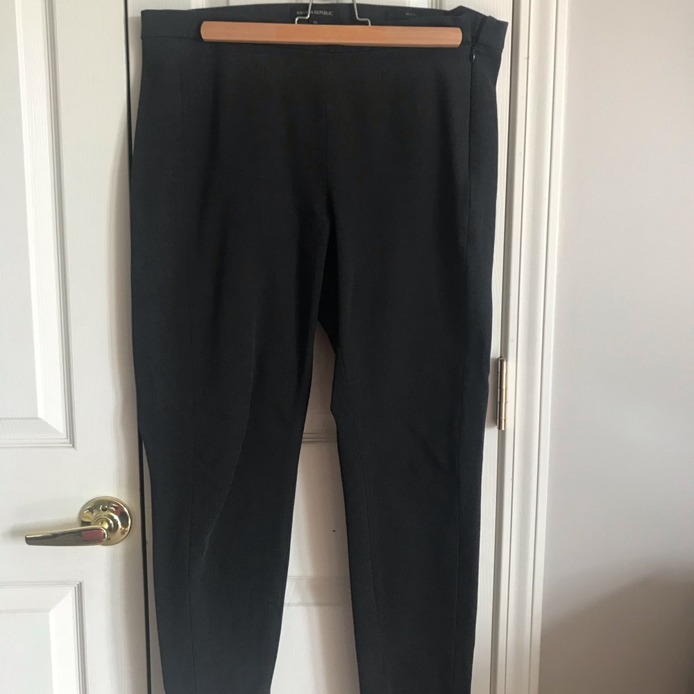 Banana Republic dress pixie pant